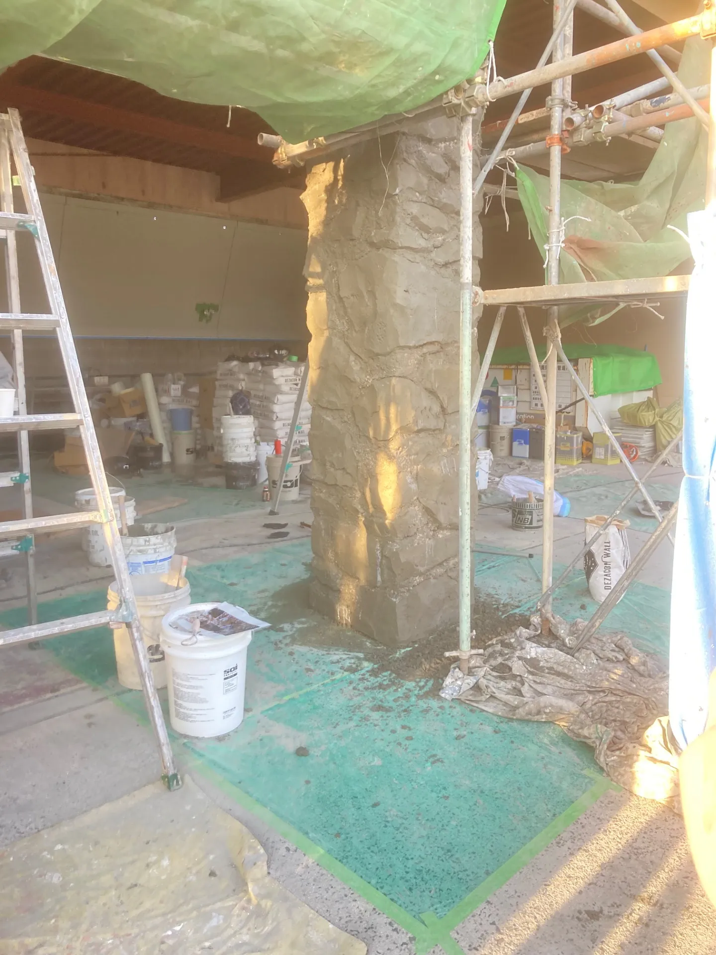 出雲、モルタル造形